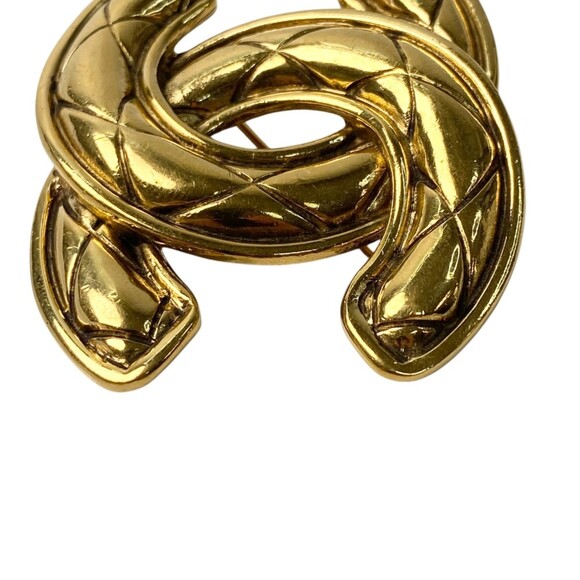 CHANEL Gold Logo Brooch - Picture 2 of 6